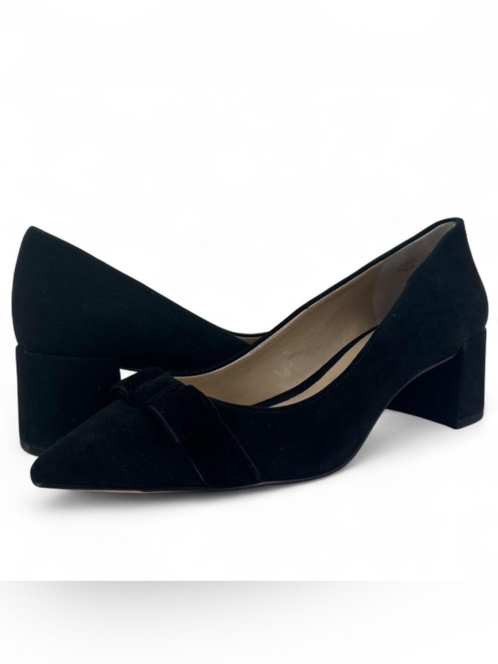 Ann Taylor black suede pumps